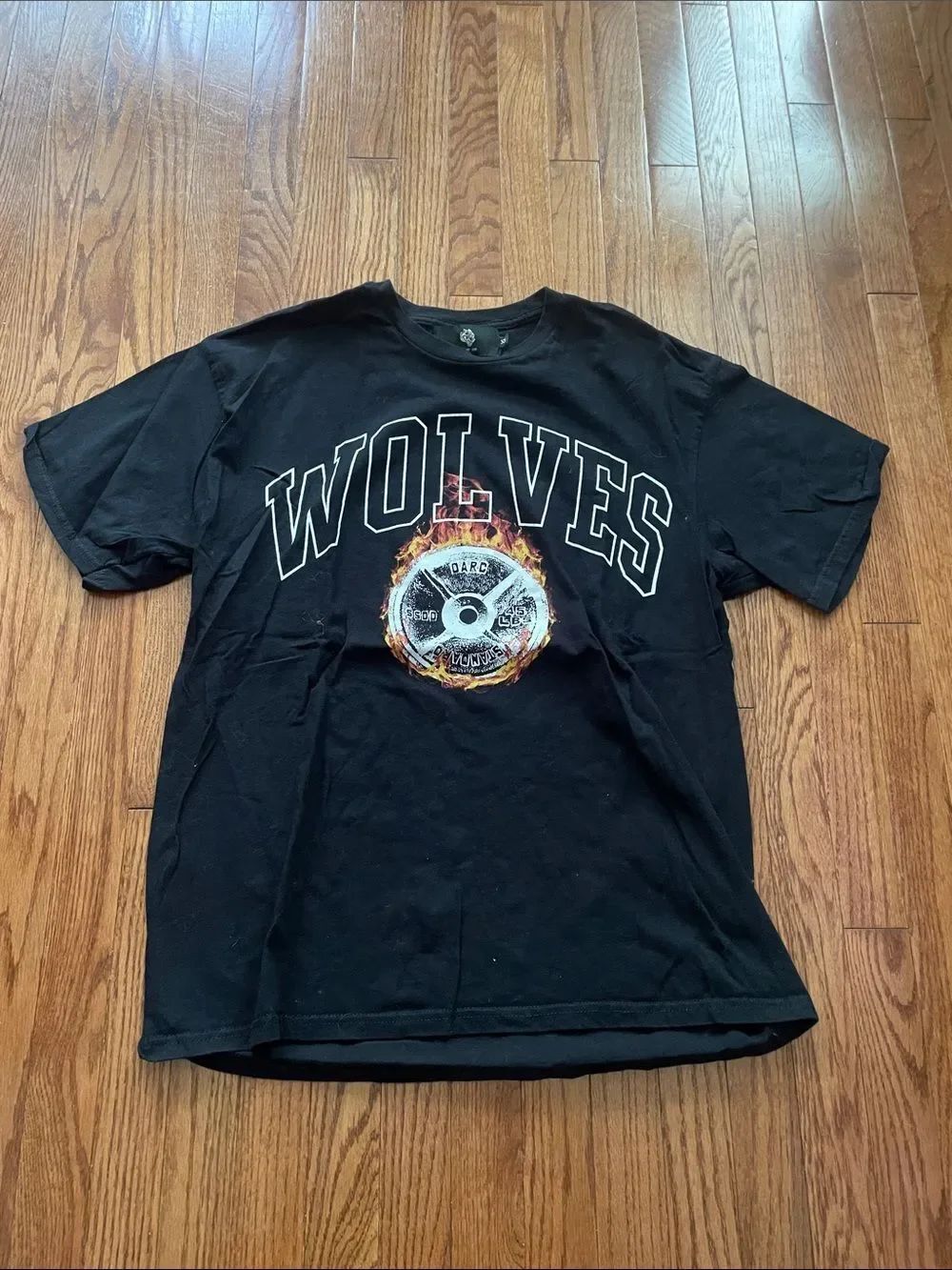 Darc Sport Wolves Fire Logo Black T Shirt Men’s Sz XL